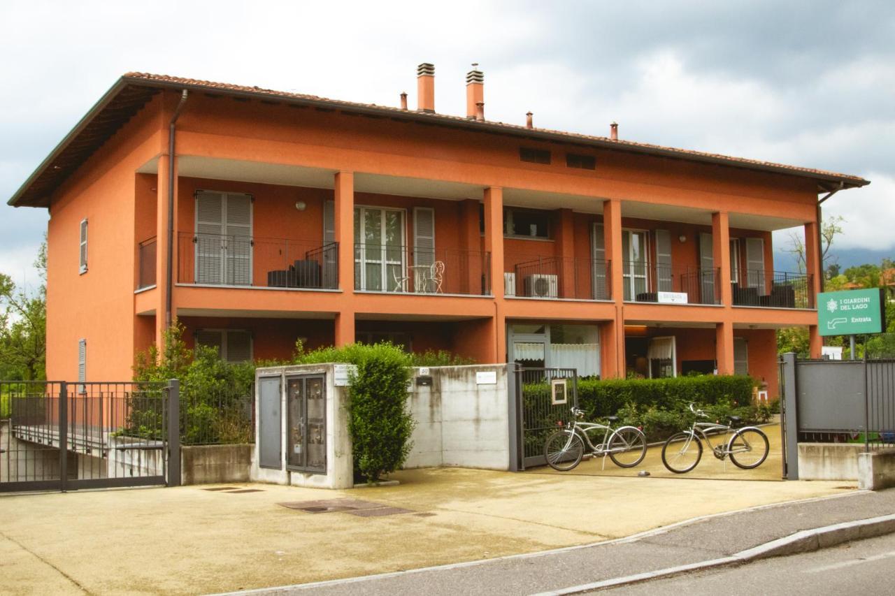 Agriturismo Familiare I Giardini Del Lago Vila Varese Exterior foto