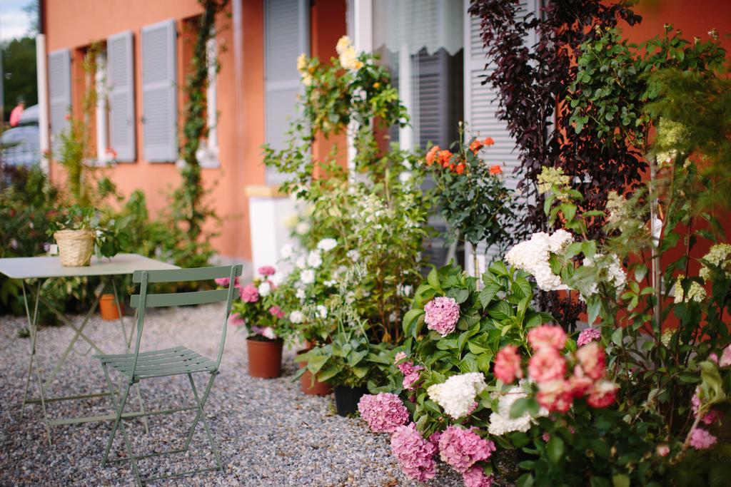 Agriturismo Familiare I Giardini Del Lago Vila Varese Exterior foto